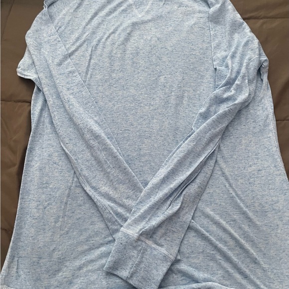 2 Mens long sleeve t-shirts - Picture 6 of 7